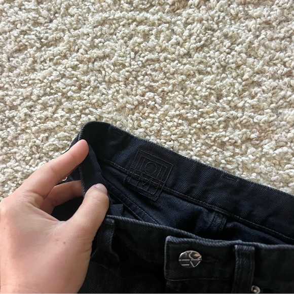 Toteme women’s Cropped Kick denim - Picture 9 of 11